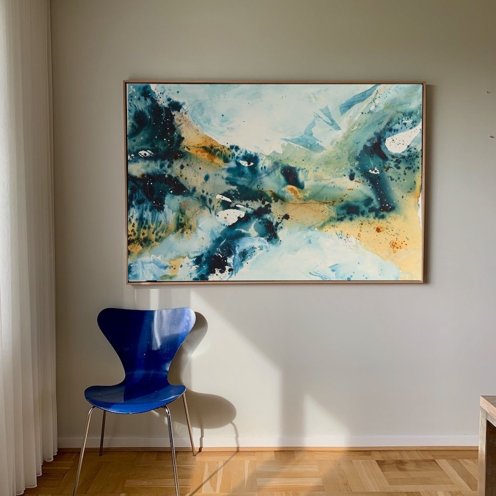 stort abstrakt maleri i spisestue